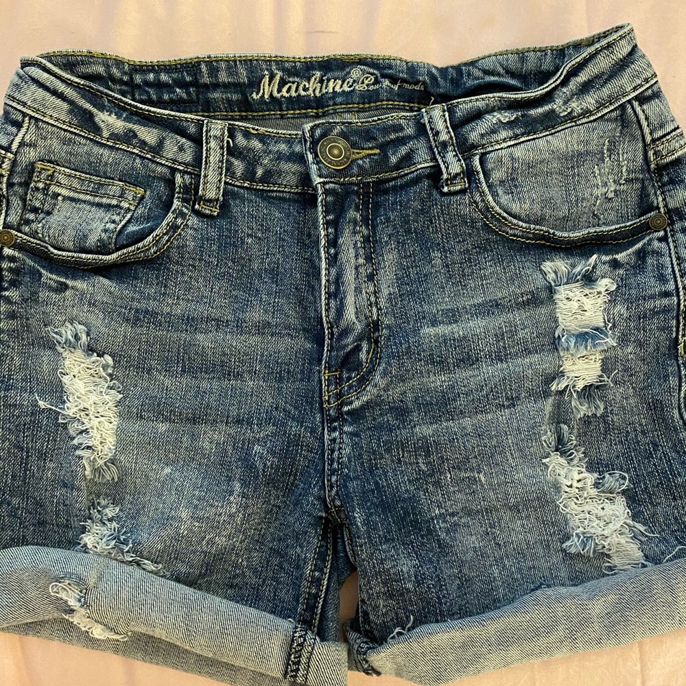 Size M/28 Machine jean cutout rollcuff shorts